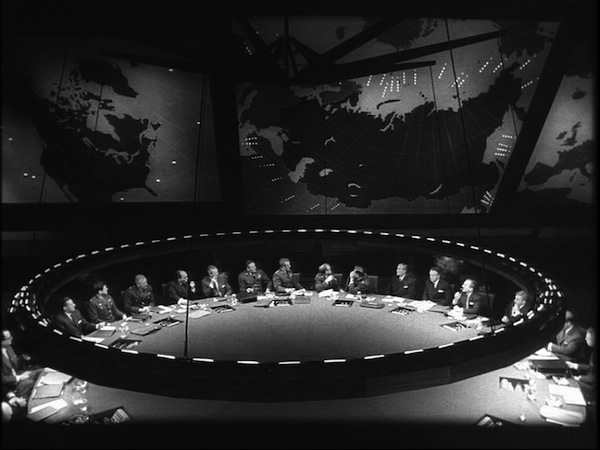 http://www.mutinerie.org/wp-content/uploads/2012/05/strangelove-war-room.jpg